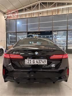 بی ئێم دەبڵیو سیریەس 5